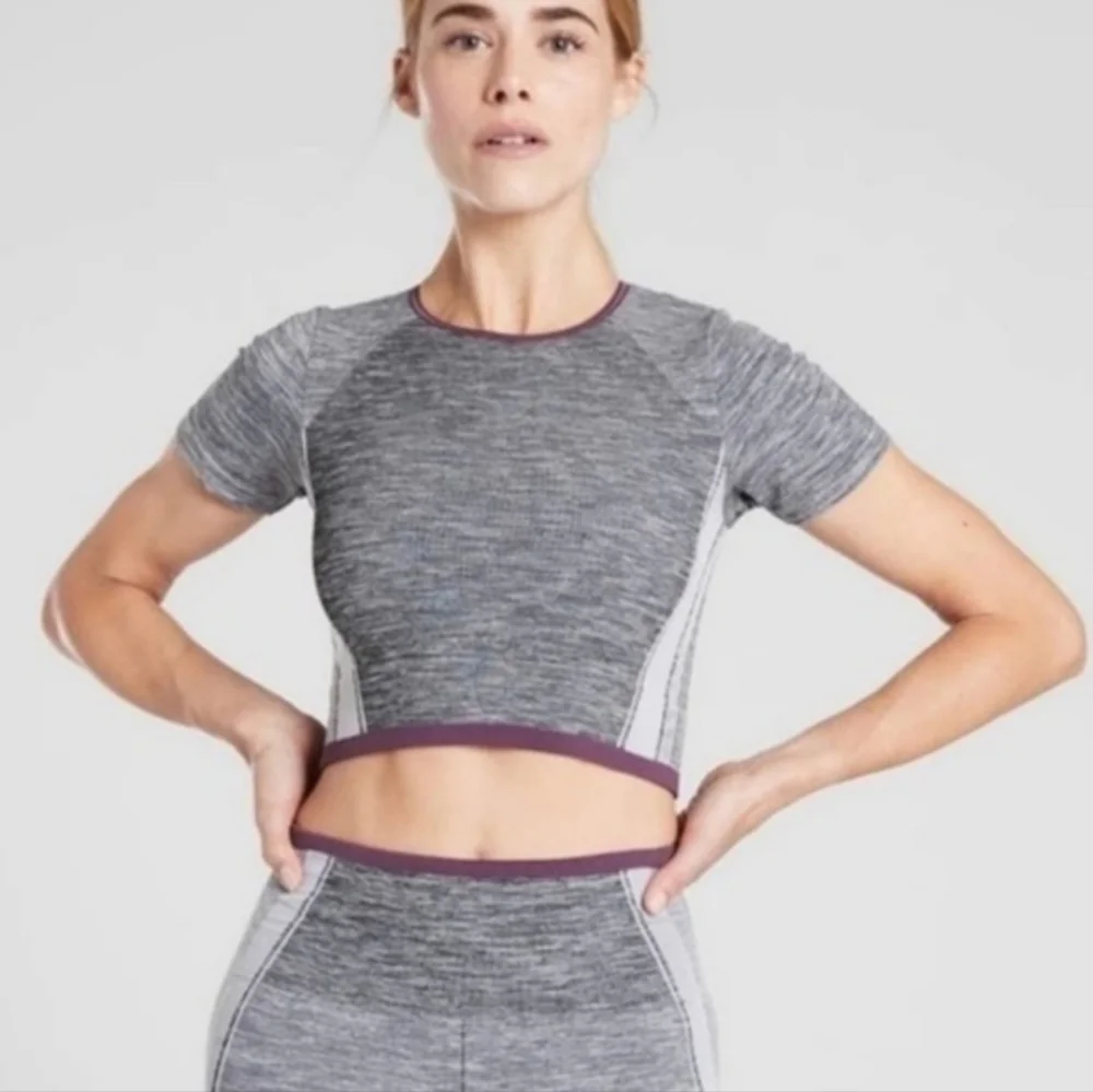 Athleta Impact Crop Top in Women's M - Picture 1 of 15